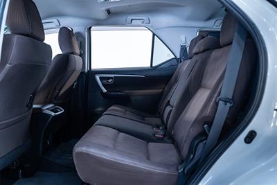 2016 Toyota Fortuner - Thumbnail