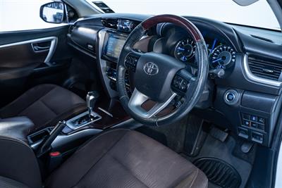 2016 Toyota Fortuner - Thumbnail