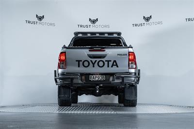 2020 Toyota Hilux - Thumbnail