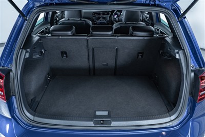 2016 Volkswagen Golf - Thumbnail