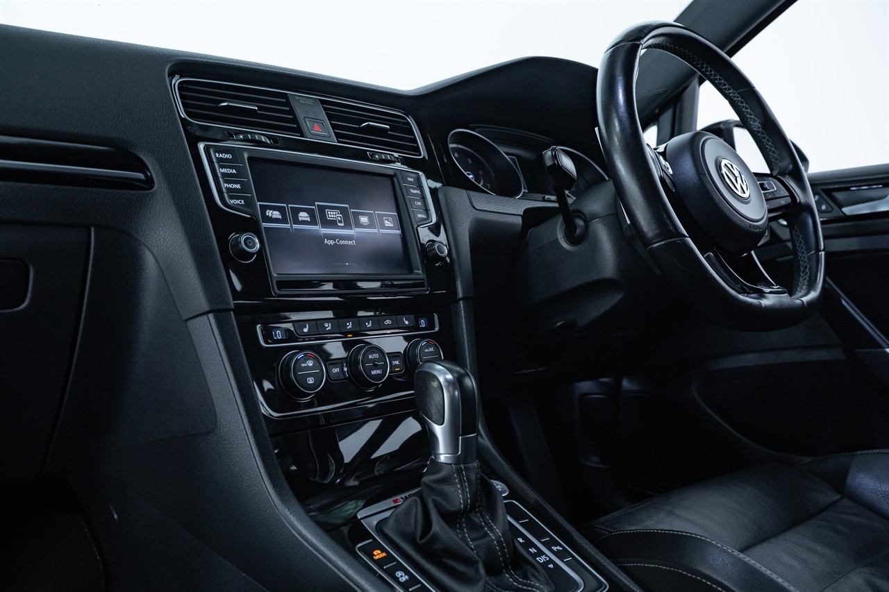 2016 Volkswagen Golf