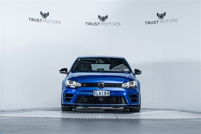 2016 Volkswagen Golf - Thumbnail