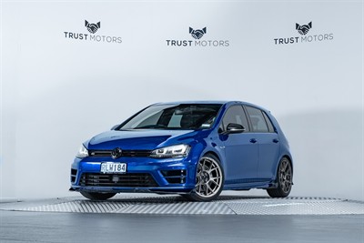 2016 Volkswagen Golf - Thumbnail