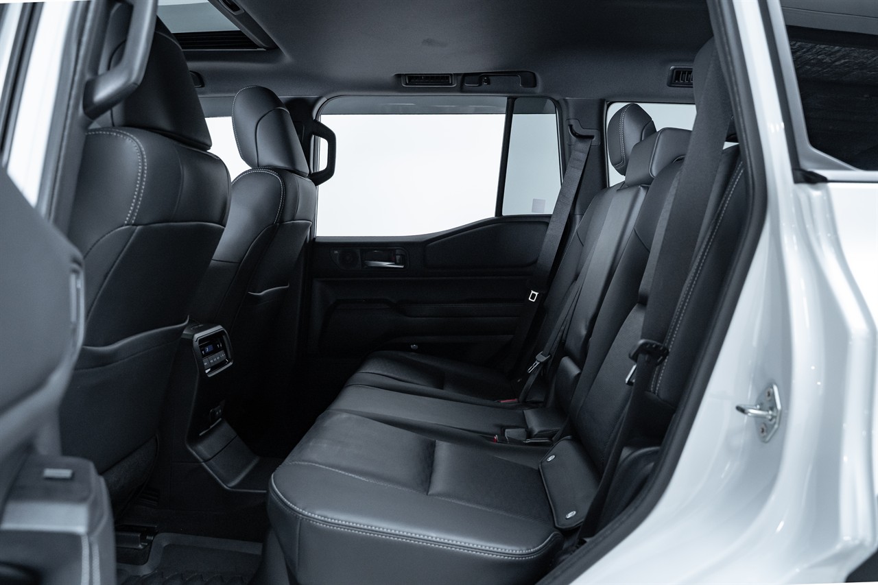 2025 Toyota Landcruiser Prado