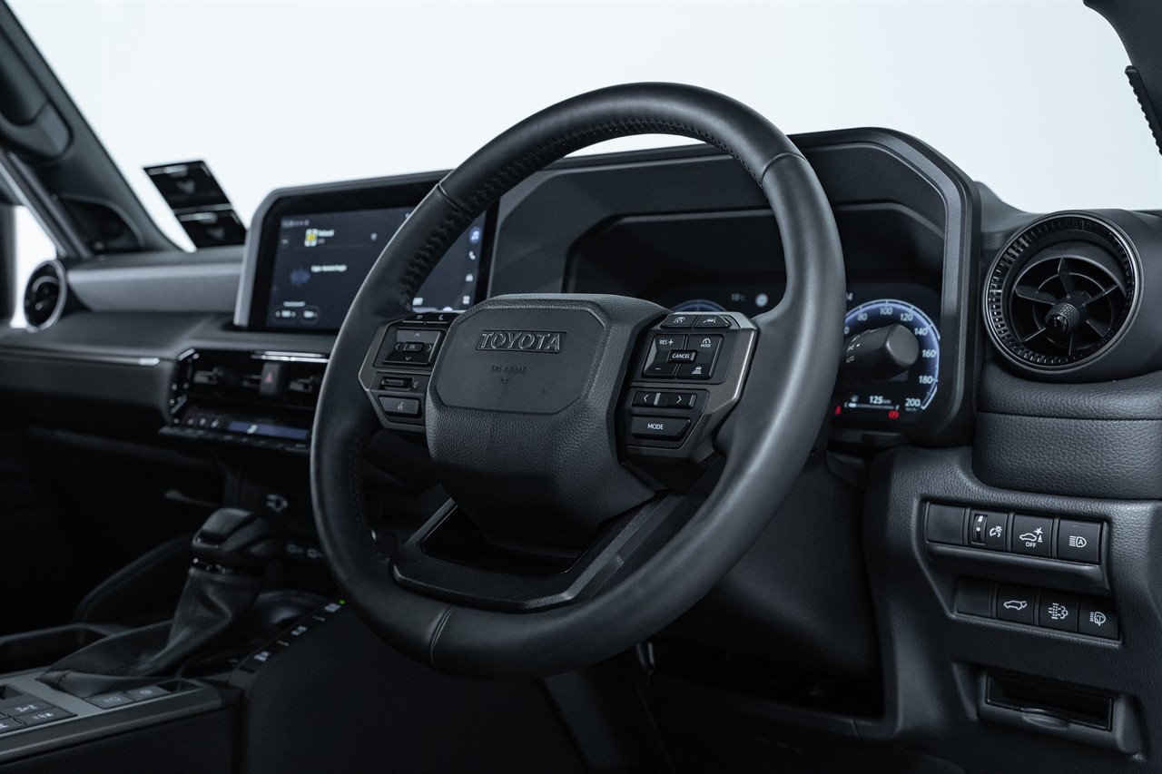 2025 Toyota Landcruiser Prado