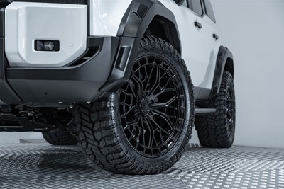 2025 Toyota Landcruiser Prado - Thumbnail