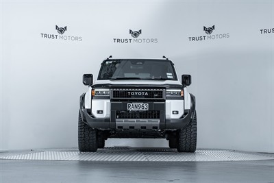 2025 Toyota Landcruiser Prado - Thumbnail