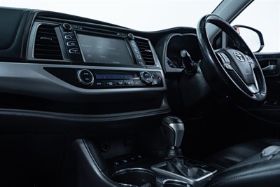 2018 Toyota Highlander - Thumbnail