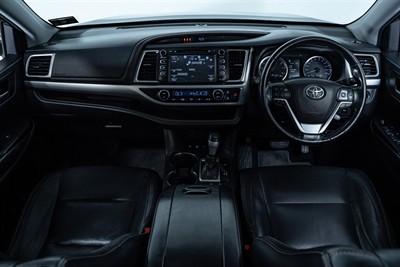 2018 Toyota Highlander - Thumbnail