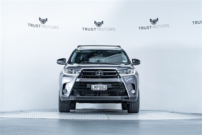 2018 Toyota Highlander - Thumbnail