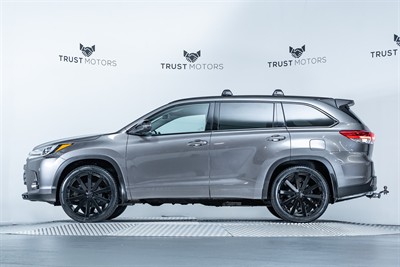 2018 Toyota Highlander - Thumbnail