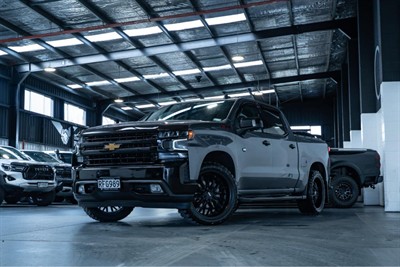 2022 Chevrolet Silverado - Thumbnail