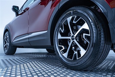 2022 Kia Sportage - Thumbnail