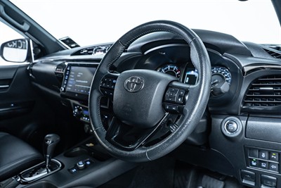 2024 Toyota Hilux - Thumbnail