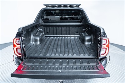 2024 Toyota Hilux - Thumbnail