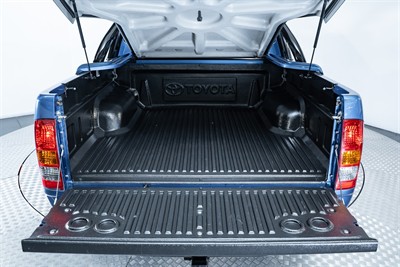 2010 Toyota Hilux - Thumbnail