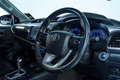 2017 Toyota Hilux - Thumbnail
