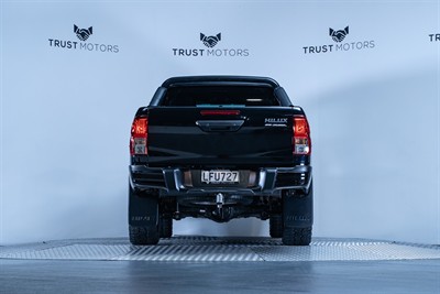 2018 Toyota Hilux - Thumbnail