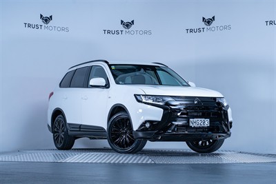2021 Mitsubishi Outlander - Image Coming Soon