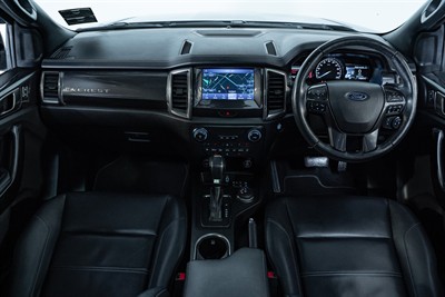2022 Ford Everest - Thumbnail