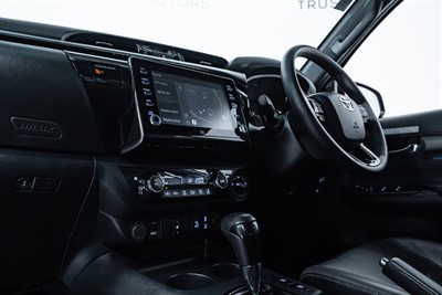 2021 Toyota Hilux - Thumbnail