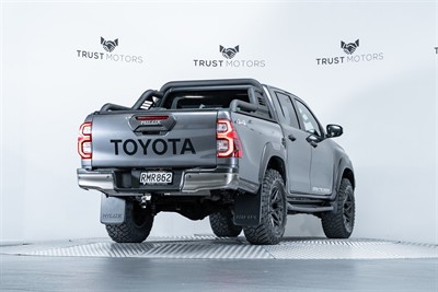 2021 Toyota Hilux - Thumbnail