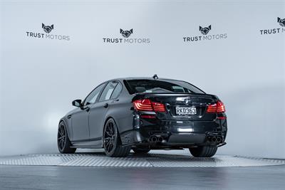 2014 BMW M5 - Thumbnail