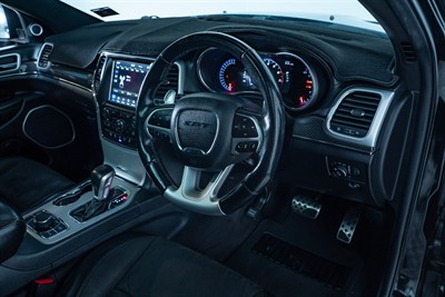 2018 Jeep Grand Cherokee - Thumbnail