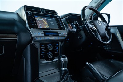 2019 Toyota Landcruiser Prado - Thumbnail