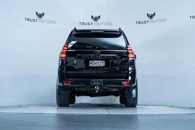 2019 Toyota Landcruiser Prado - Thumbnail