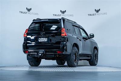 2019 Toyota Landcruiser Prado - Thumbnail