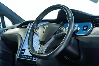 2019 Tesla Model X - Thumbnail