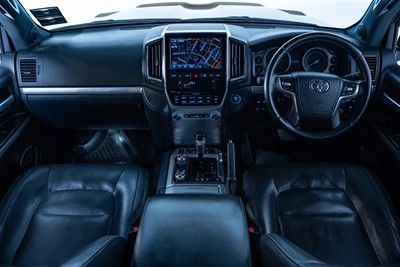 2019 Toyota Landcruiser - Thumbnail
