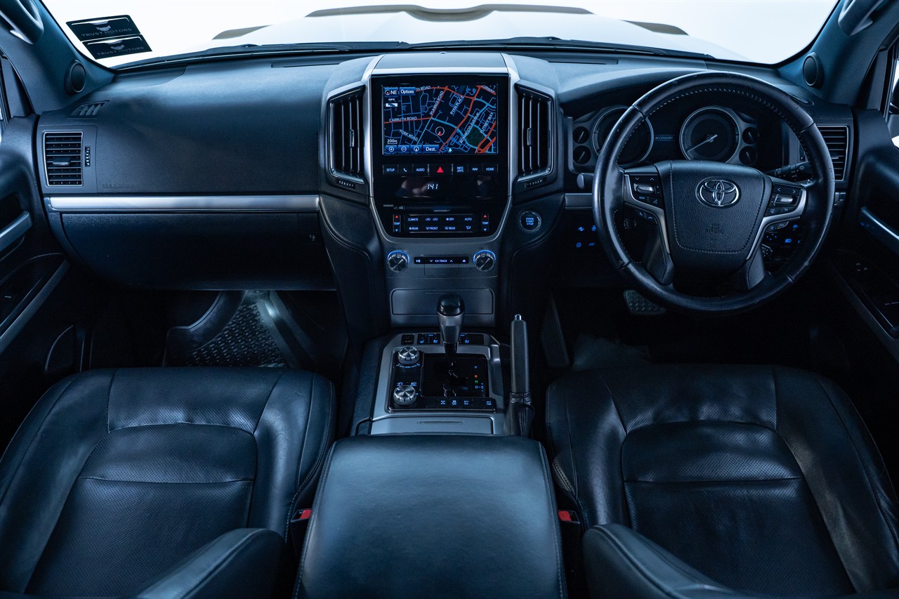 2019 Toyota Landcruiser