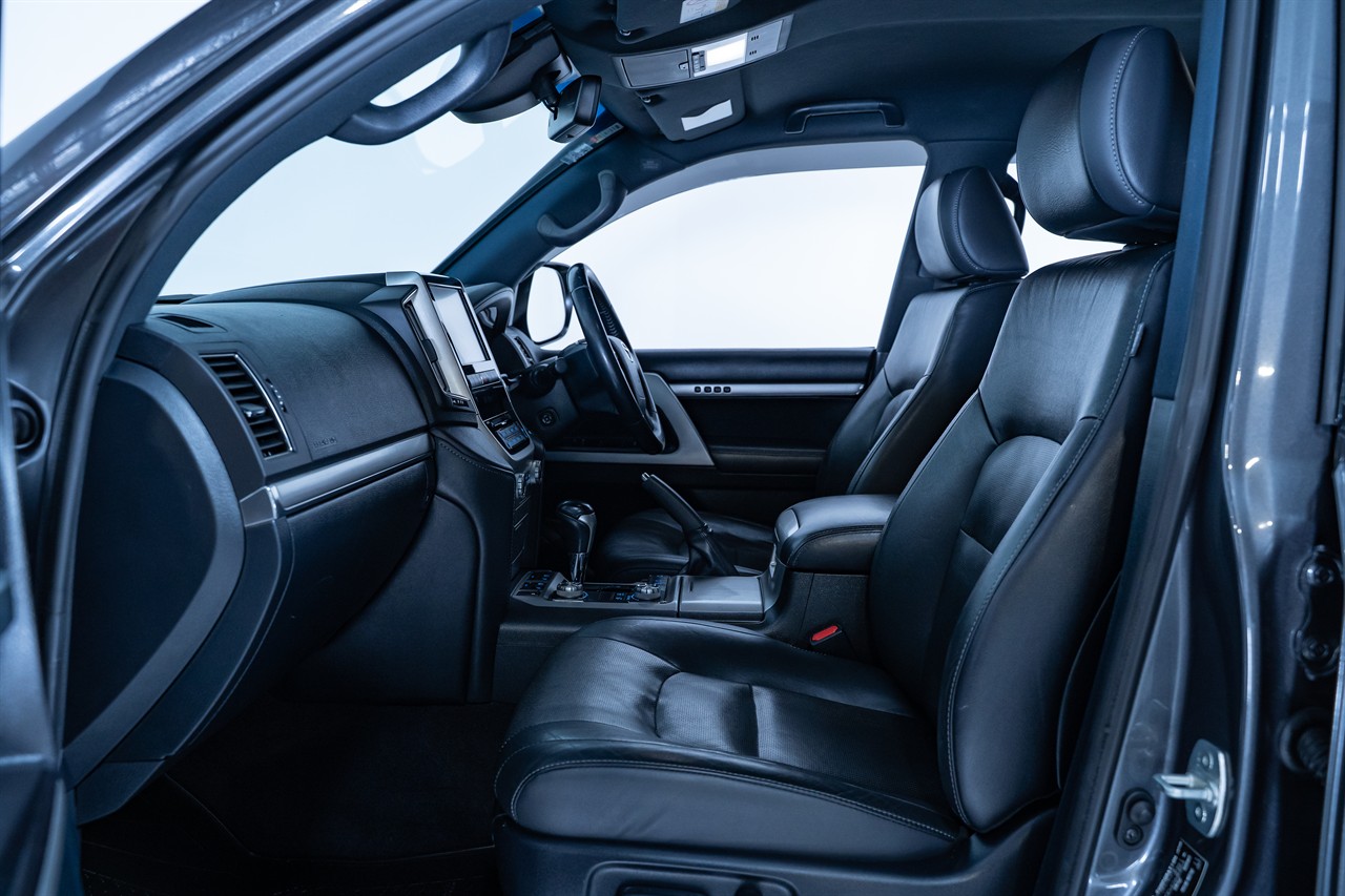 2019 Toyota Landcruiser