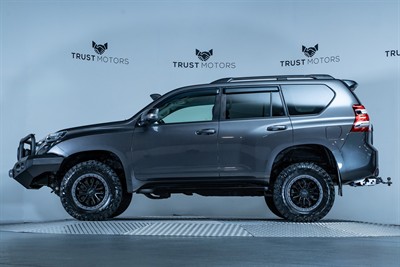 2014 Toyota Landcruiser Prado - Thumbnail