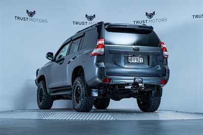 2014 Toyota Landcruiser Prado - Thumbnail