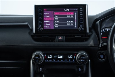 2020 Toyota Rav4 - Thumbnail