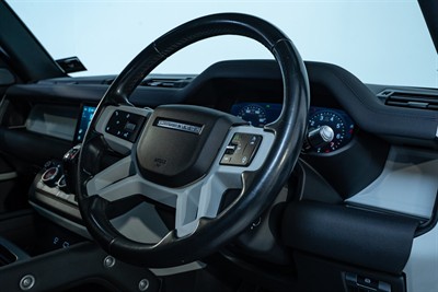 2020 Land Rover Defender - Thumbnail
