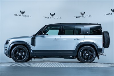 2020 Land Rover Defender - Thumbnail