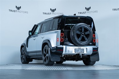 2020 Land Rover Defender - Thumbnail