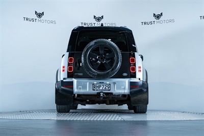 2020 Land Rover Defender - Thumbnail
