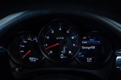 2018 Porsche Macan - Thumbnail