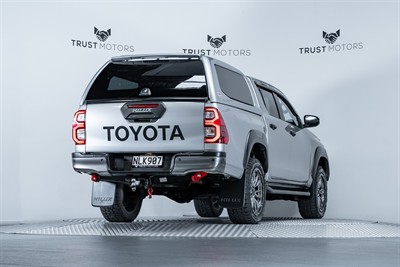 2021 Toyota Hilux - Thumbnail