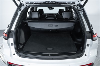 2023 Jeep Grand Cherokee - Thumbnail