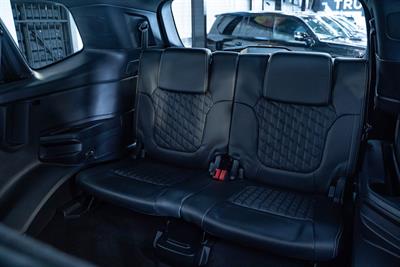 2022 Ford Everest - Thumbnail