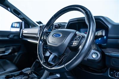 2022 Ford Everest - Thumbnail