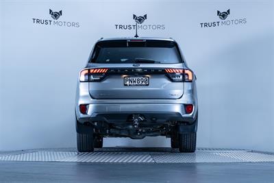 2022 Ford Everest - Thumbnail