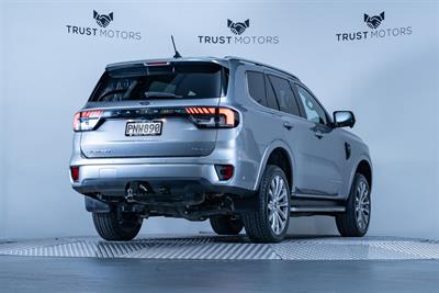 2022 Ford Everest - Thumbnail