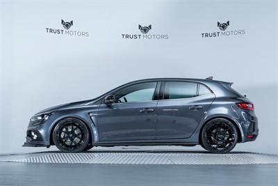 2019 Renault Megane - Thumbnail